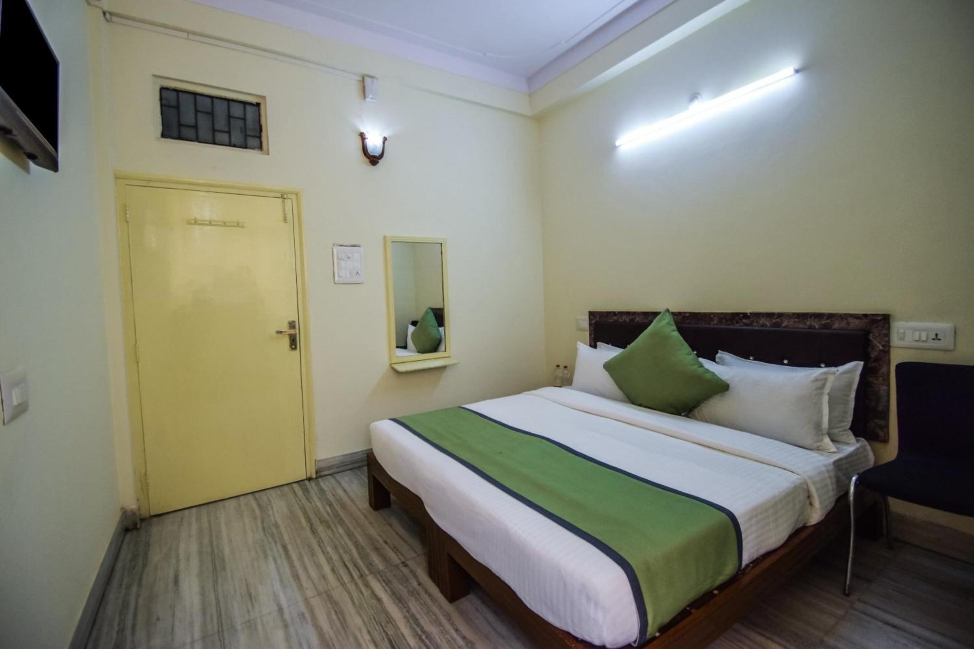 Hotel O Seema Удайпур Екстериор снимка