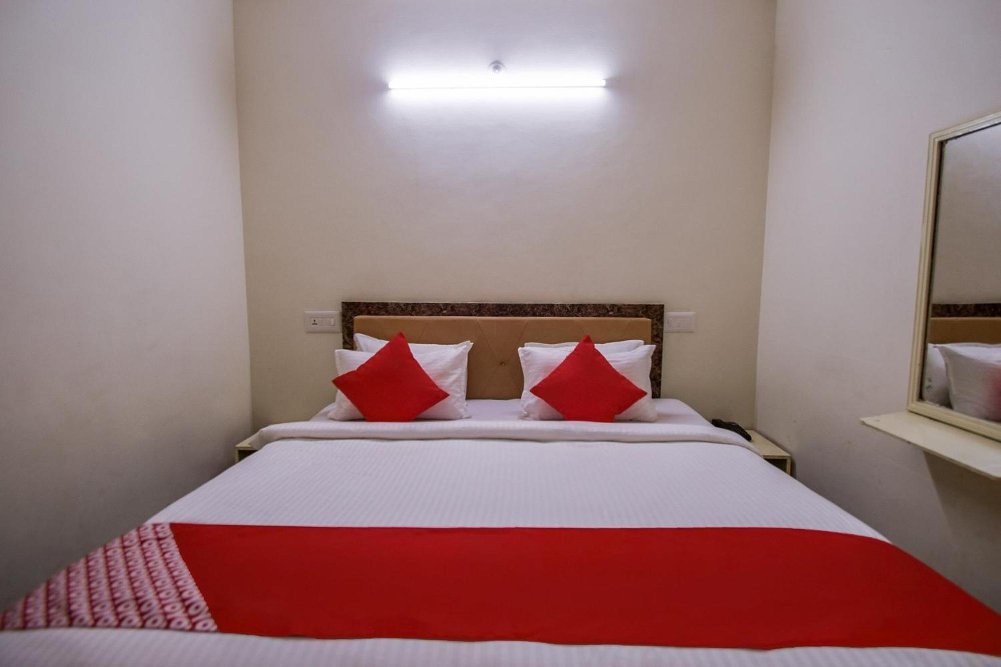 Hotel O Seema Удайпур Екстериор снимка